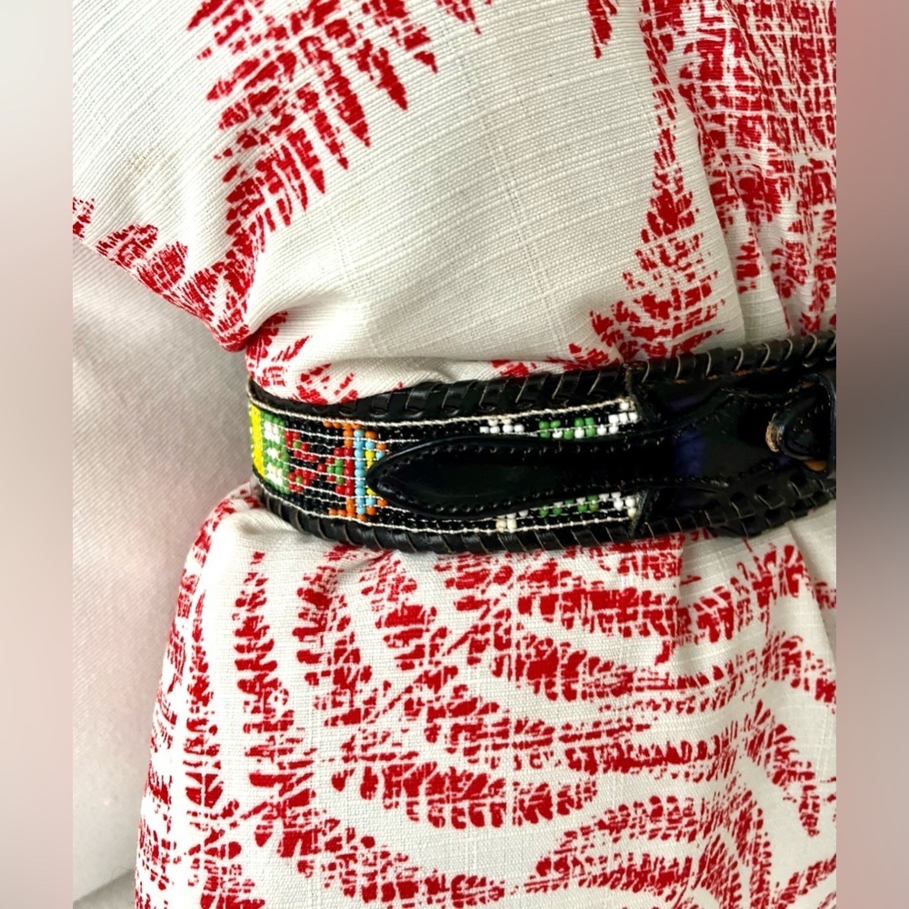 Vintage Belt Leather Beaded Native American Black MultiColor Size Small Navajo - Picture 3 of 9